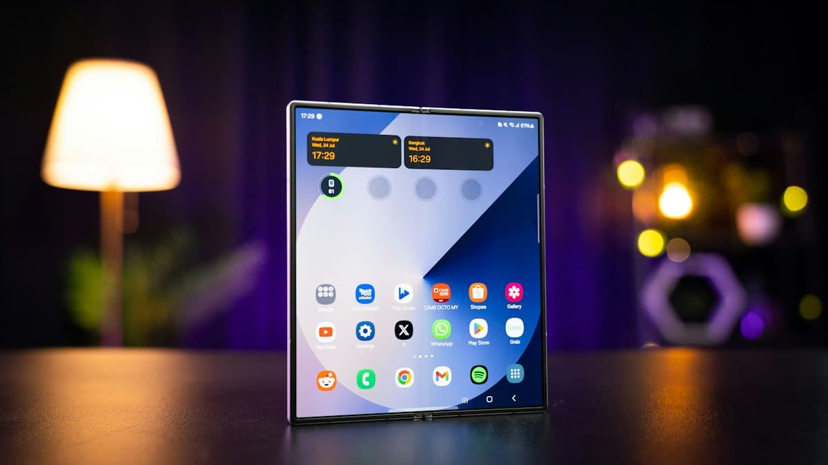 Samsung Galaxy Z Fold6 512GB – Under Warranty